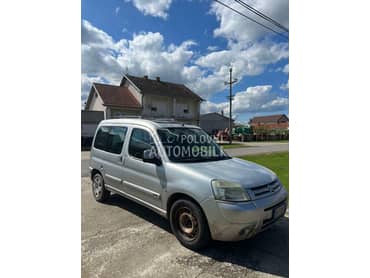 Far Krilo Hauba Letva podizač za Peugeot Partner, Ranch