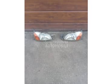 Desni far za Ford Fiesta od 2000. do 2001. god.