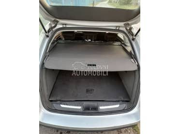 Enterijer gepeka karavan za Renault Laguna od 2007. do 2015. god.