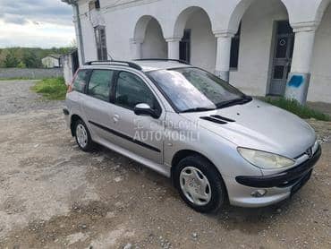 Peugeot 206 -  kompletan auto u delovima