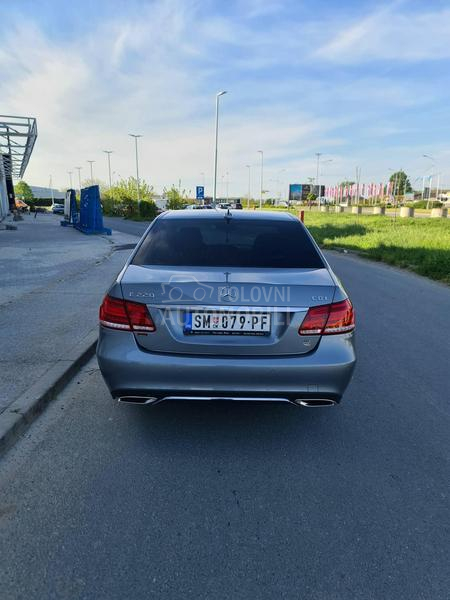 Mercedes Benz E 220 