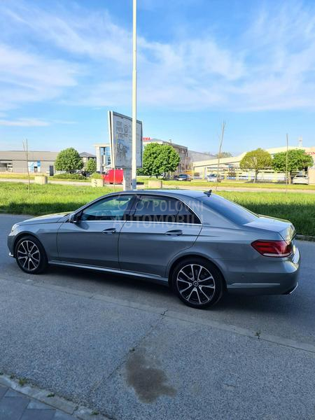 Mercedes Benz E 220 