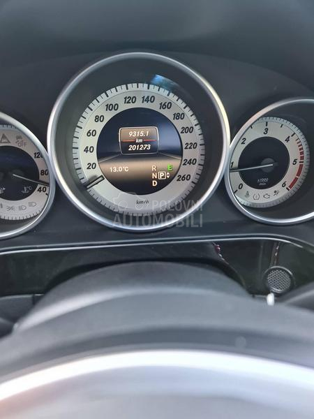 Mercedes Benz E 220 