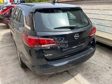 vrata branik lampa stranica za Opel Astra K od 2015. do 2023. god.