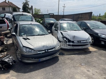 Peugeot 206 -  kompletan auto u delovima