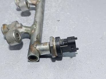 SENZOR PRITISKA GORIVA za Mazda 6