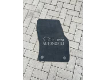 Prednja desna patosnica za Audi Q3