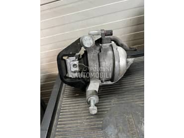 4H nosaci motora za Audi A8 od 2010. do 2017. god.