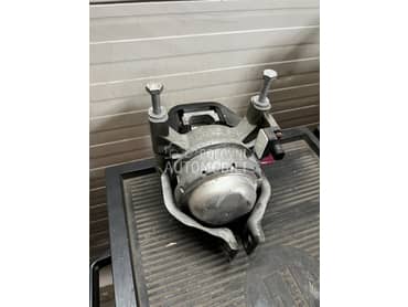 NOSAC MOTORA za Audi A8 od 2010. do 2017. god.