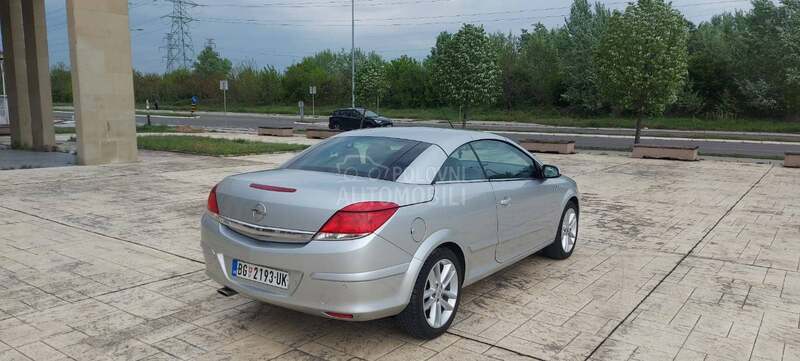 Opel Astra H TT 1.8 COSMO  CH