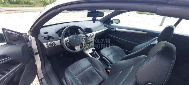 Opel Astra H TT 1.8 COSMO  CH