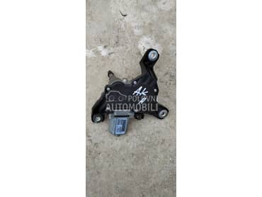 Motoric zadnjeg brisaca za Opel Astra K od 2016. do 2020. god.