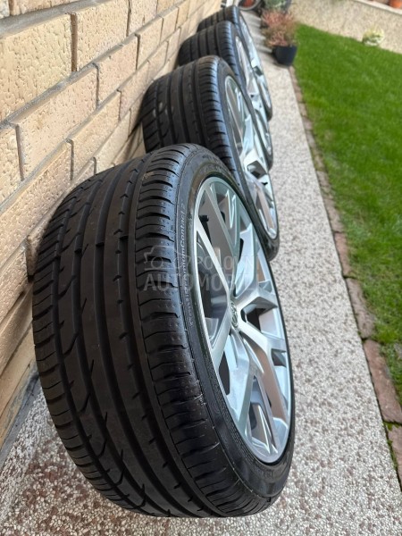 Continental 215/40 R17 Letnja