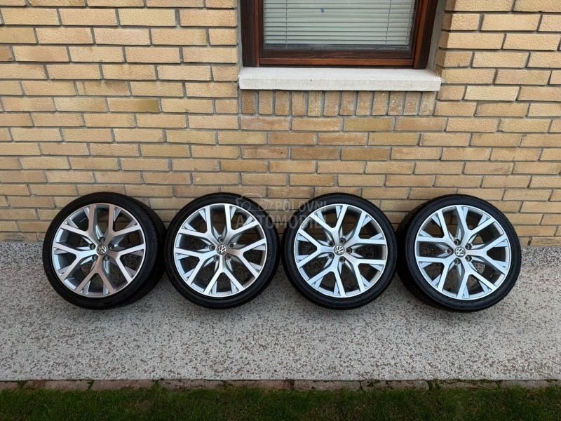 Continental 215/40 R17 Letnja