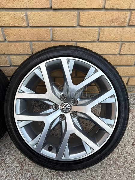 Continental 215/40 R17 Letnja