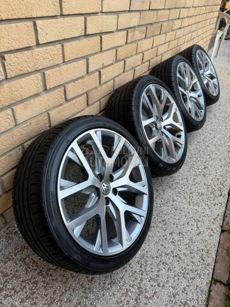 Continental 215/40 R17 Letnja