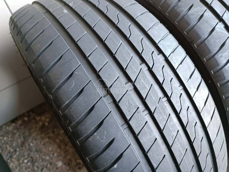 Firestone 215/45 R18 Letnja