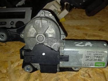Motor zadnjeg brisaca za Opel Zafira