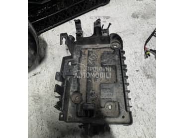 Drzac akumulatora za Opel Corsa D