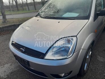 maska sa znakom za Ford Fiesta od 2002. do 2011. god.