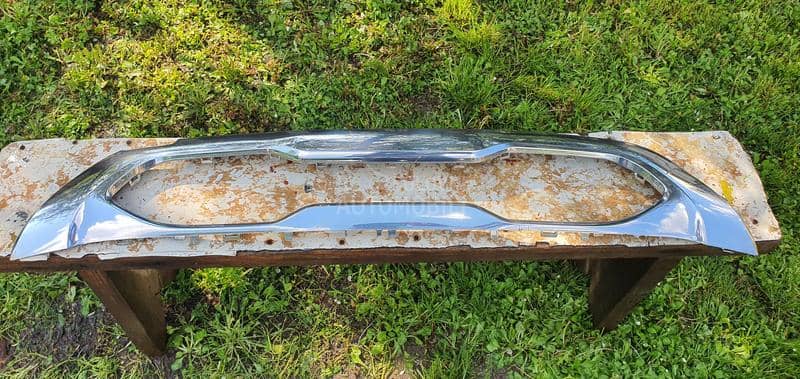 spojler lajsna branika w167