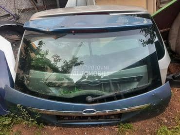 Zadnje staklo za Ford Focus od 1998. do 2004. god.