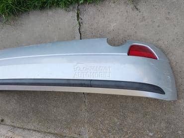 Zadnji branik za Ford Focus od 1998. do 2004. god.