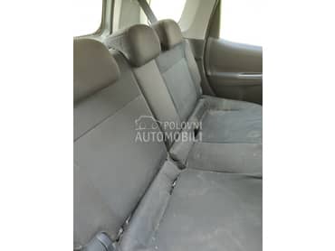 zadnja klupa za Subaru Justy od 2004. do 2007. god.