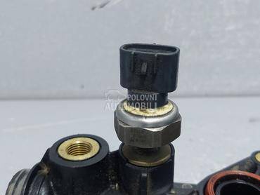 SENZOR PRITISKA ULJA za Toyota Avensis