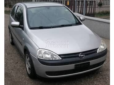 Opel Corsa C 1.4 -  kompletan auto u delovima