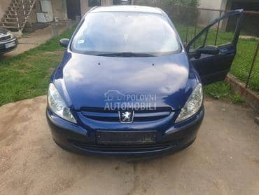 farovi za Peugeot 307 od 2000. do 2005. god.