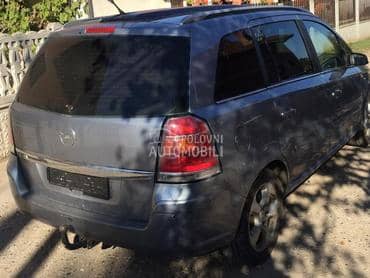 Opel Zafira 1.9 -  kompletan auto u delovima