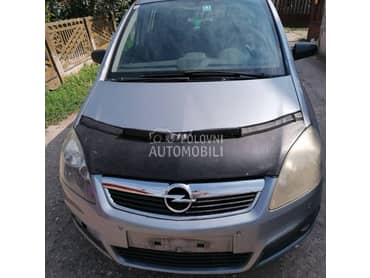 Opel Zafira 1.9 8v -  kompletan auto u delovima