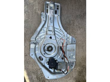 Podizac stakla prednji levi za Hyundai Tucson od 2004. do 2010. god.