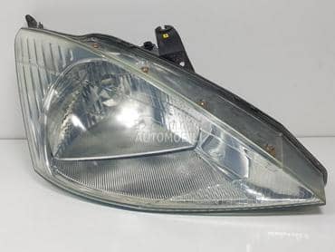 Far desni za Ford Focus od 1998. do 2001. god.