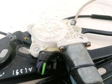 Podizač prozora levi prednji za Mercedes Benz E 220 od 2003. do 2008. god.