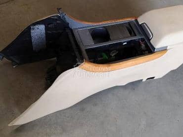 Središnja konzola za Land Rover Range Rover Sport od 2005. do 2009. god.