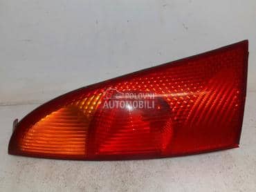 Stop svetlo levo (hečbek) za Ford Focus od 1998. do 2004. god.