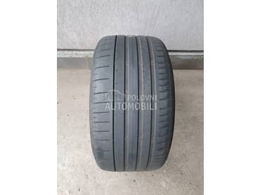 Pirelli 285/30 R22 Letnja