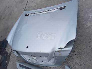 Haube pfednja i zadnja za Mercedes Benz C Klasa za 2003. god.
