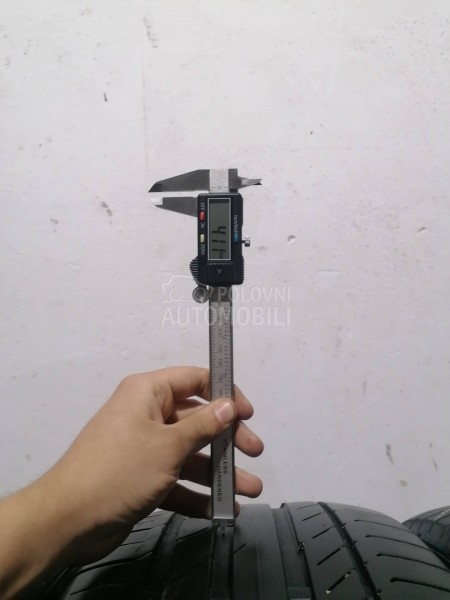 Continental 235/55 R19 Letnja