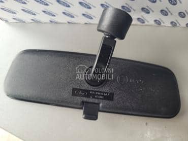 Retrevizor za Ford Focus od 2000. do 2012. god.