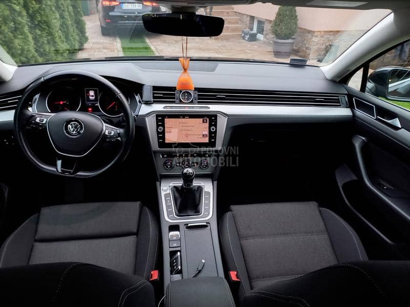 Volkswagen Passat B8 1.6 TDI OČUVAN