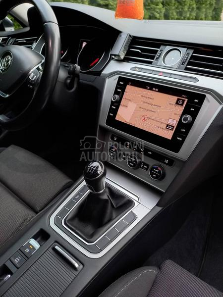Volkswagen Passat B8 1.6 TDI OČUVAN