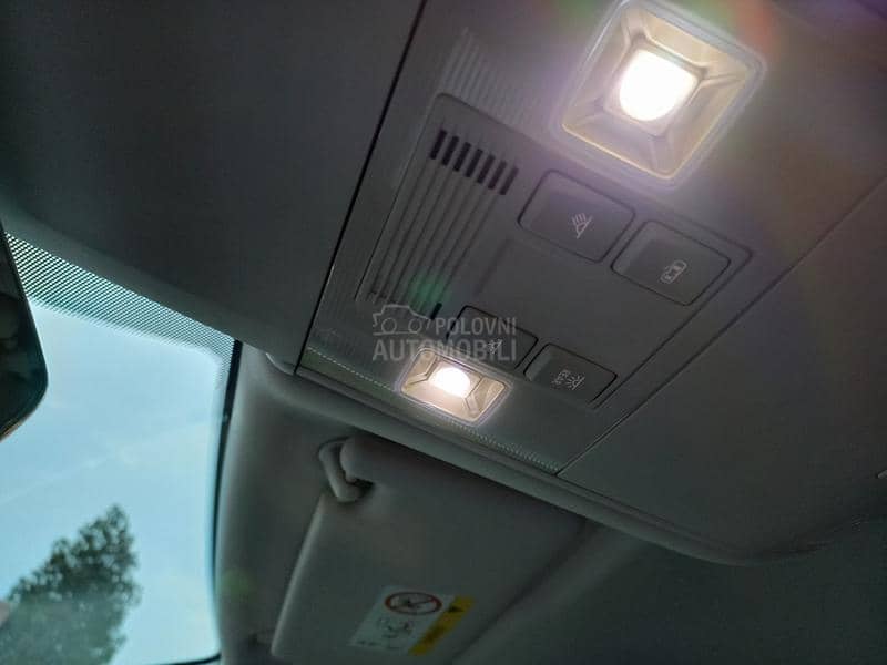 Volkswagen Passat B8 1.6 TDI OČUVAN