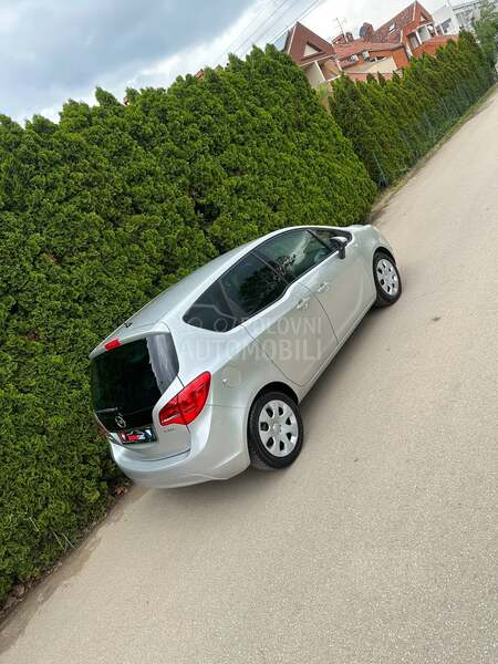 Opel Meriva DESIGN CH