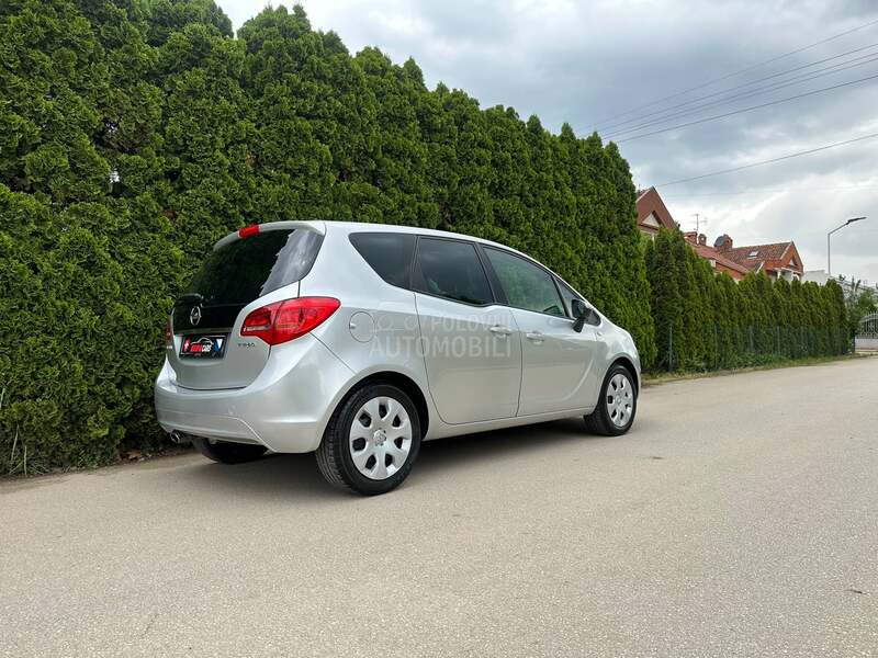 Opel Meriva DESIGN CH