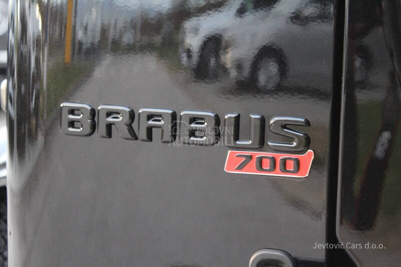 Mercedes Benz G 63 AMG Brabus 700