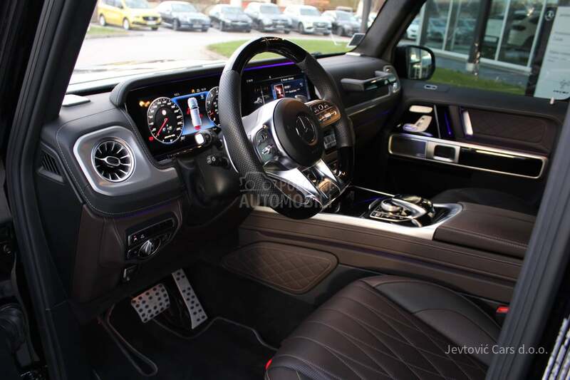 Mercedes Benz G 63 AMG Brabus 700