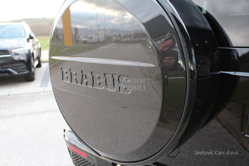 Mercedes Benz G 63 AMG Brabus 700